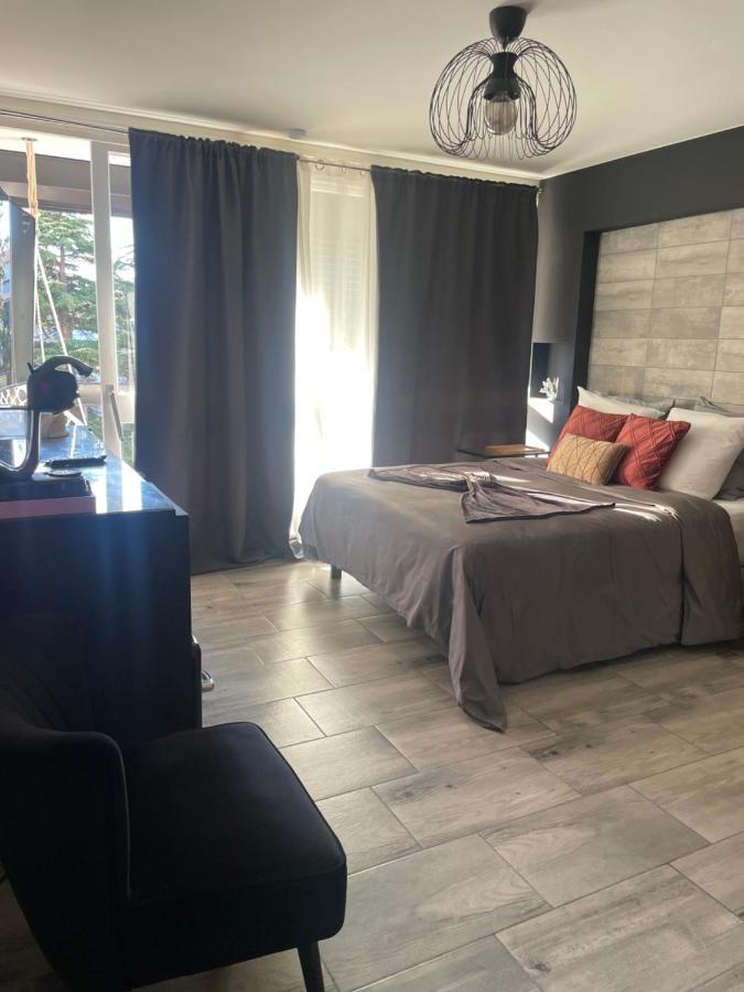 Superbe Appartement Avec Balneo. แซงต์-ซีเปรียง ภายนอก รูปภาพ