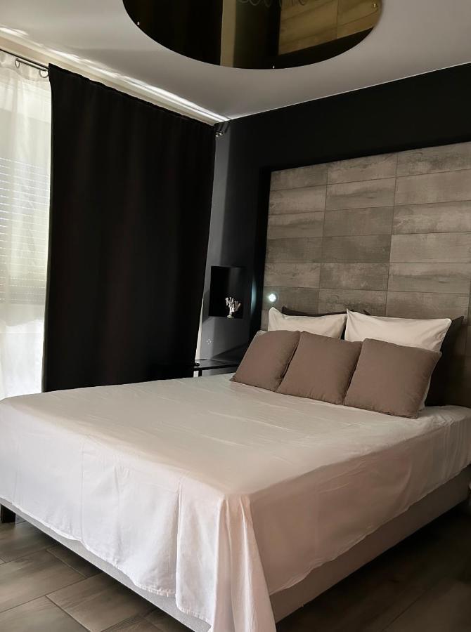 Superbe Appartement Avec Balneo. แซงต์-ซีเปรียง ภายนอก รูปภาพ